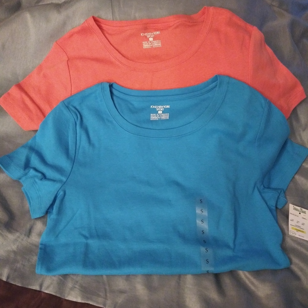 Jones New York T-Shirts Qty 2 Sz S